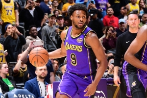 开云体育平台-雷迪克谈训诫布朗尼：他对自己的要求必须高于我对他的要求