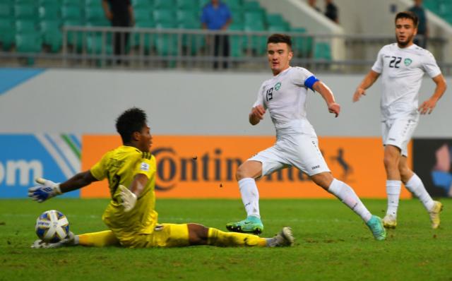 1655983551203056514.png 乌兹别克队的19号诺查耶夫已经代表国家队出战过A级赛.png